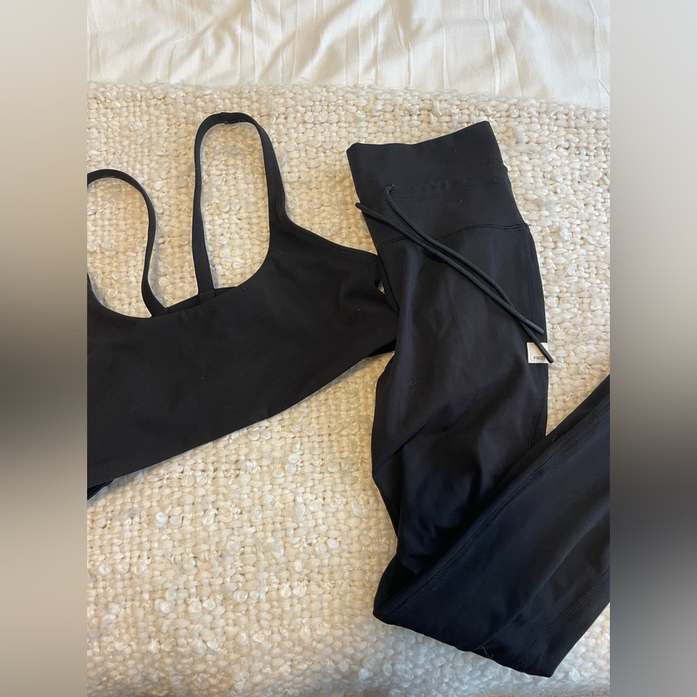 SOLD Vuori bra & leggings set